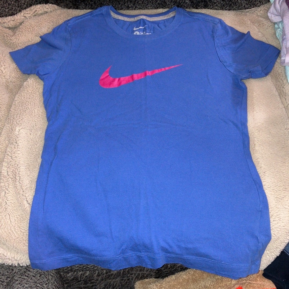 🎉4 for $20 Nike Royal Blue Tee with Vibrant Pink Swoosh, Youth Large